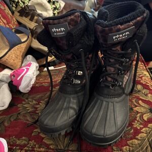 Cougar Waterproof Lace-up Boots with Fleece Lining Creek Leopard women's size 8